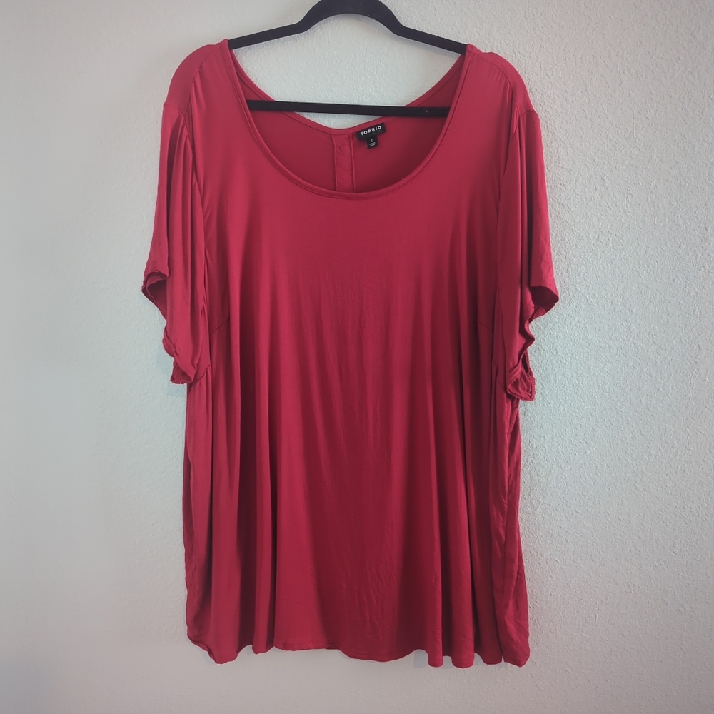 Torrid Blouse Red T-Shirt Buttons on Back Scoop Neck Women's Plus Size 4X